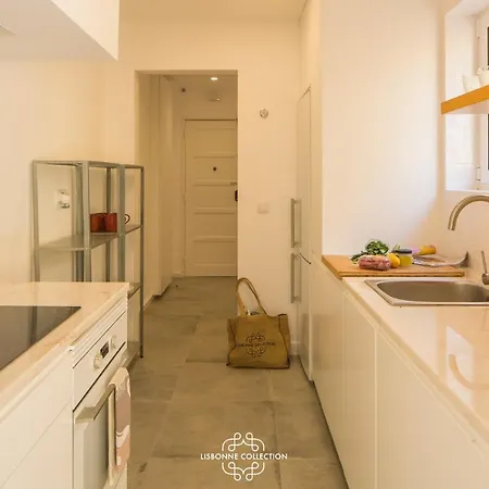 Sleek And Comfortable Pateo 51 By Lisbonne Collection * Lisboa